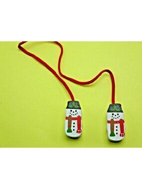 SNOWMAN CHRISTMAS GIFT TIE 2 miniature wood snowmen on cord